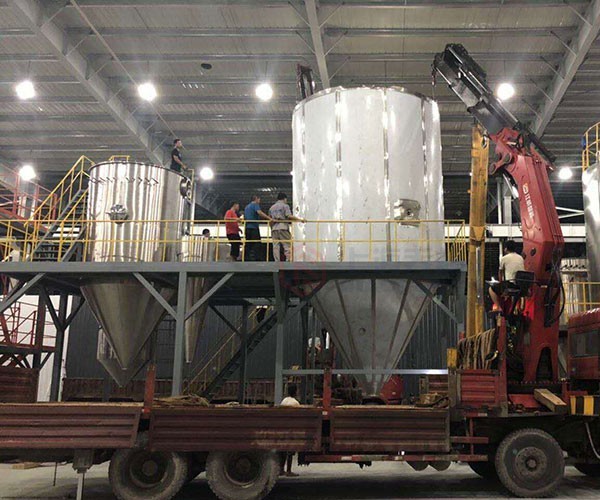 大型生產用噴霧干燥機客戶案例客戶現場安裝照片