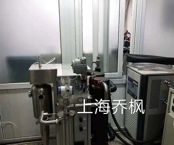 某大學實驗室采購實驗型閉式噴霧干燥機現場照