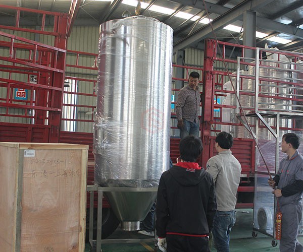 某化工企業采購低溫噴霧干燥機發貨照